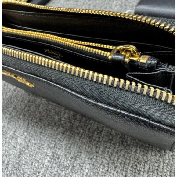Prada Saffiano Zippy Black Wallet 175-013025 - Picture 6 of 8